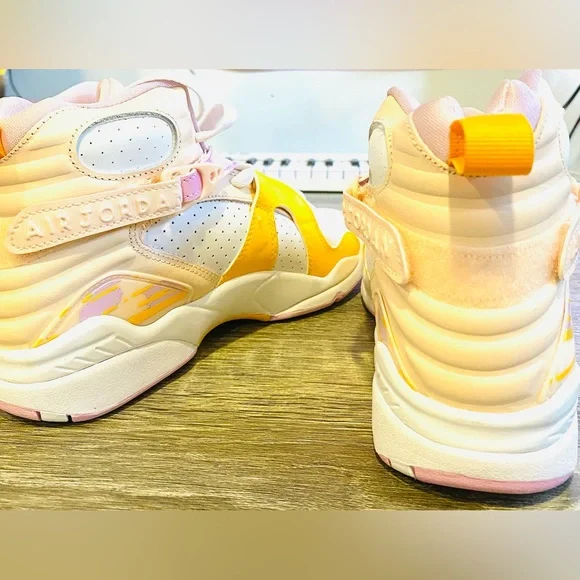 🦋 💫 Air Jordan 8 Retro Sneakers - Picture 6 of 7